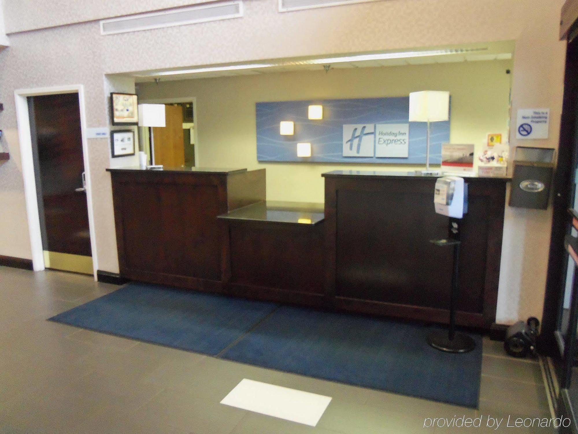 Holiday Inn Express Hotel & Suites Sanford By Ihg Buitenkant foto