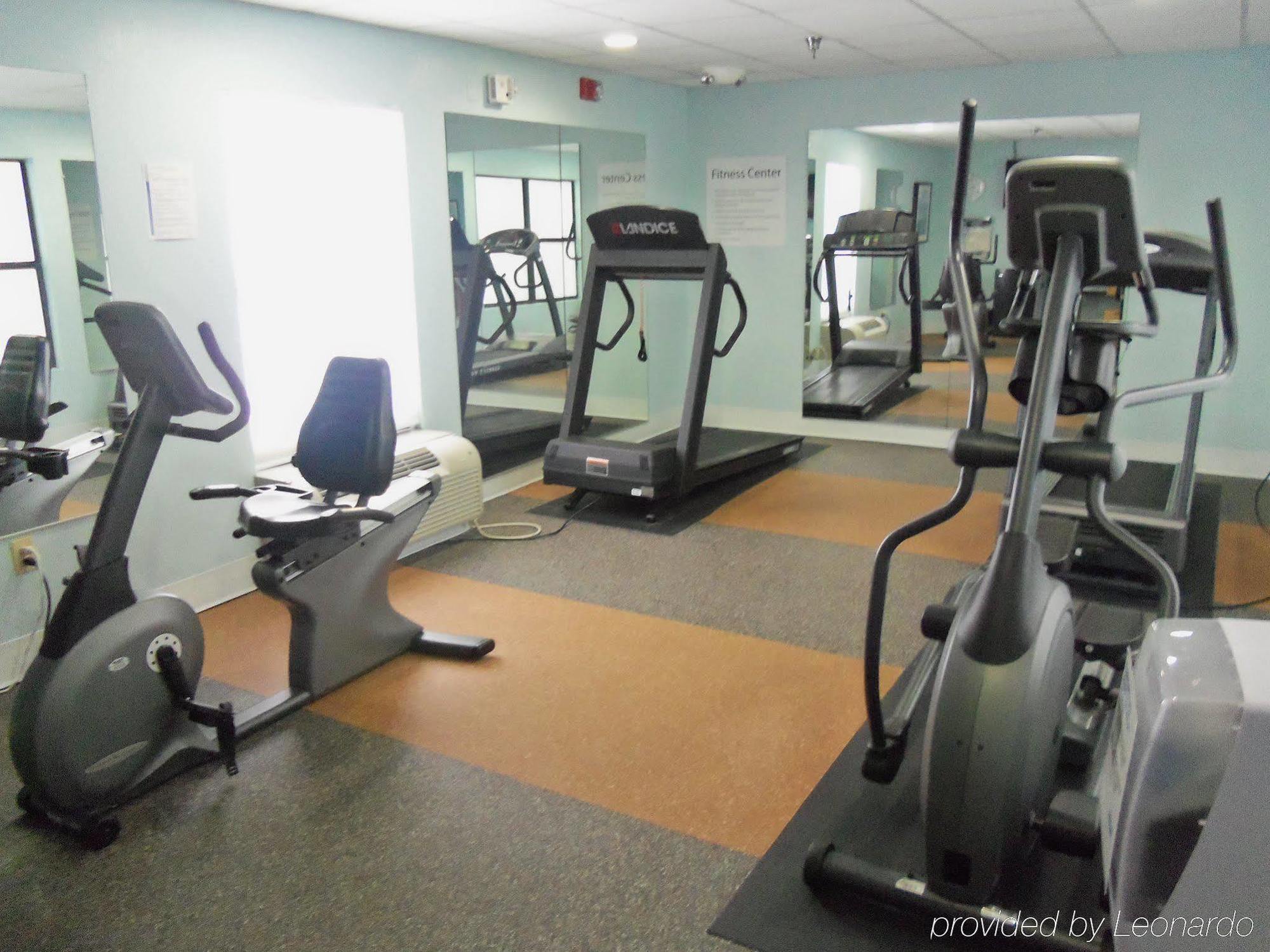 Holiday Inn Express Hotel & Suites Sanford By Ihg Buitenkant foto